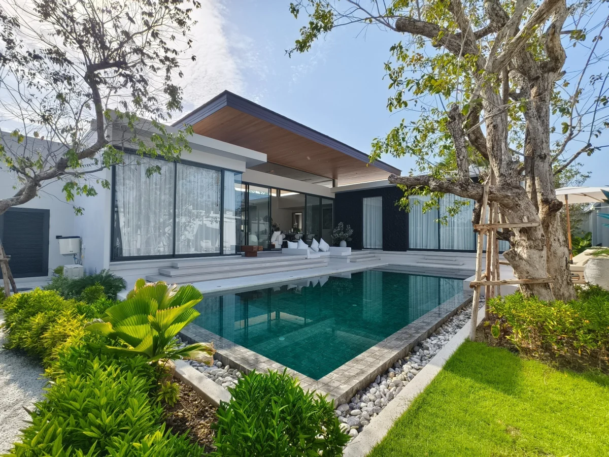 Villa for Sale in Hua-Hin 101, Tambon Nong Kae, Amphoe Hua Hin, Chang Wat Prachuap Khiri Khan 77110, Thailand USD 771,000