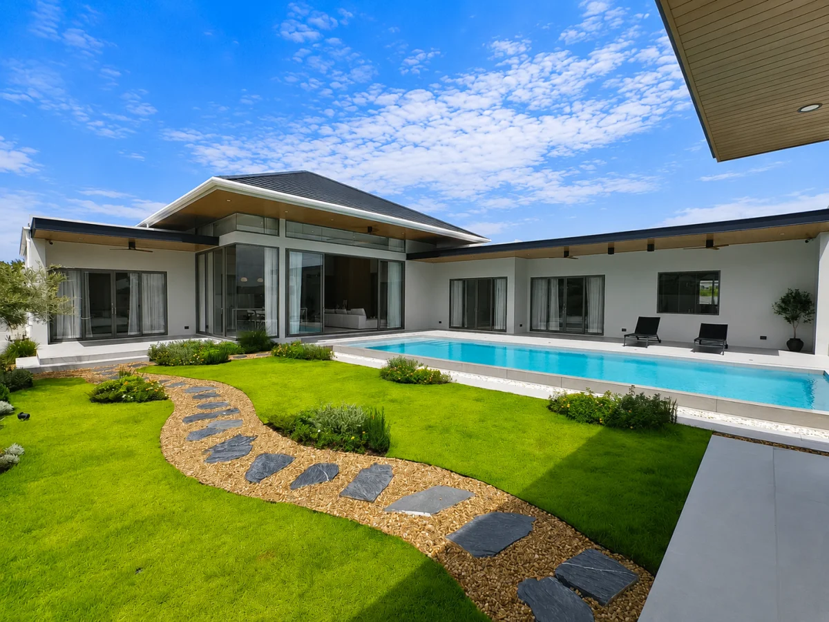 Villa for Sale in La Felice Exclusive Villa ซอยหมู่บ้าน Soi Hua Na 21, Tambon Thap Tai, Amphoe Hua Hin, Chang Wat Prachuap Khiri Khan 77110, Thailand USD 1,057,000