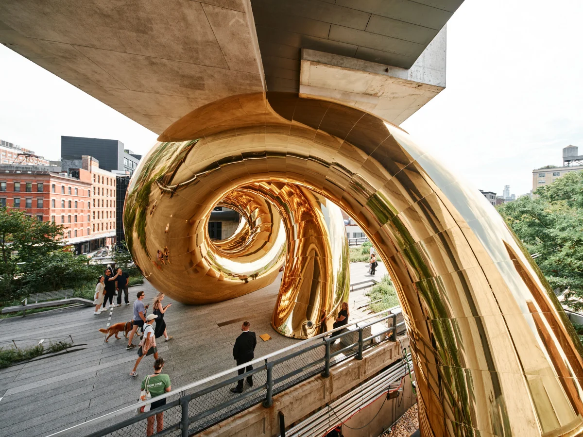 auruBOROS - Urban Memory and Collective Dream / Plastique Fantastique