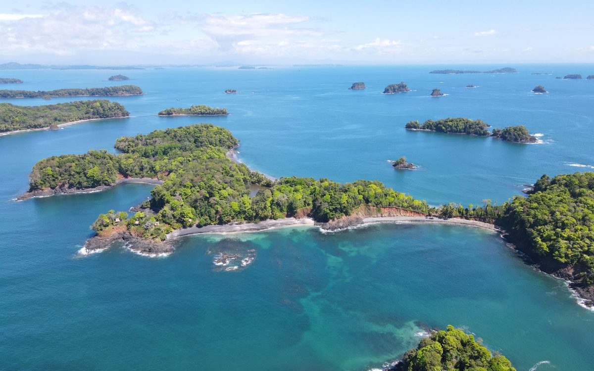 Land for Sale in Gulf of Chiriquí, Panama USD 5,000,000
