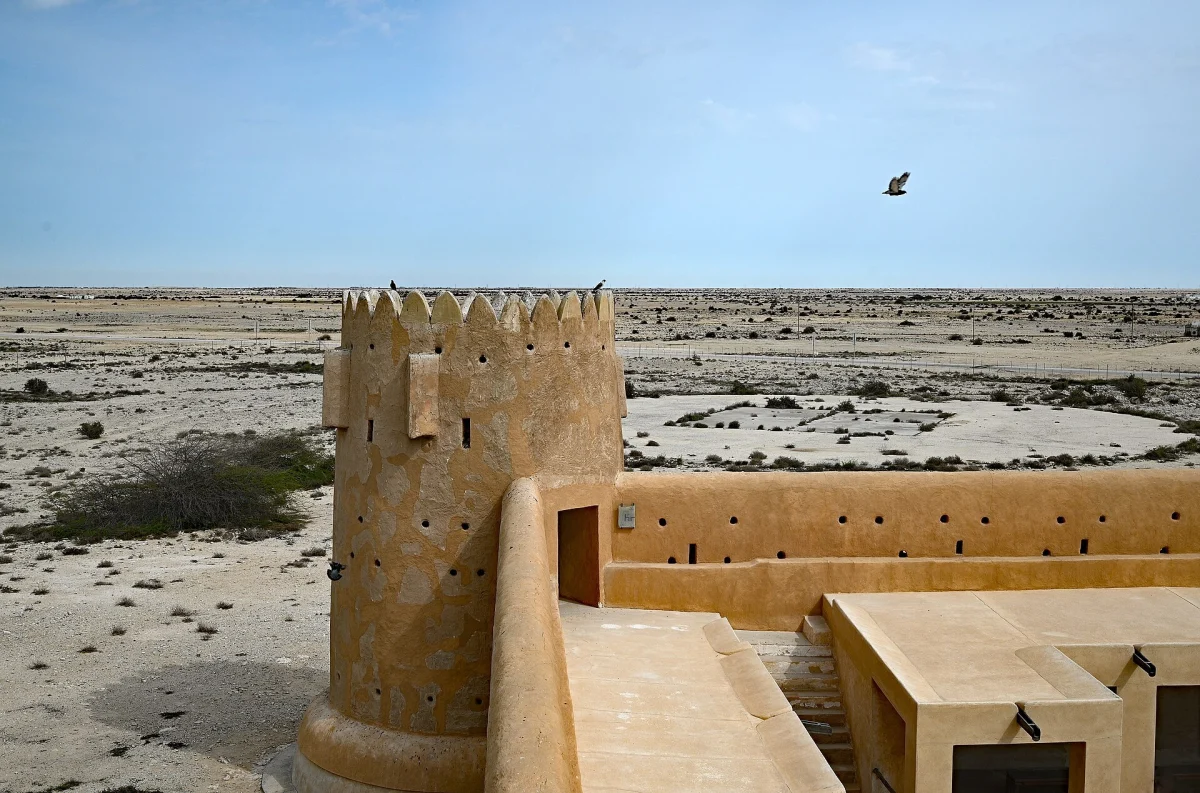 From Seasonal Escape to Permanent Elsewhere: Movement and Architecture in the Gulf