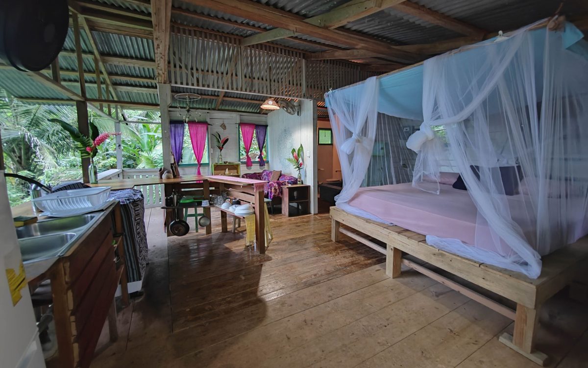 House for Sale in 1 Coco Hill Isla Bastimentos, Bastimento, Provincia de Bocas del Toro, Panama USD 95,000