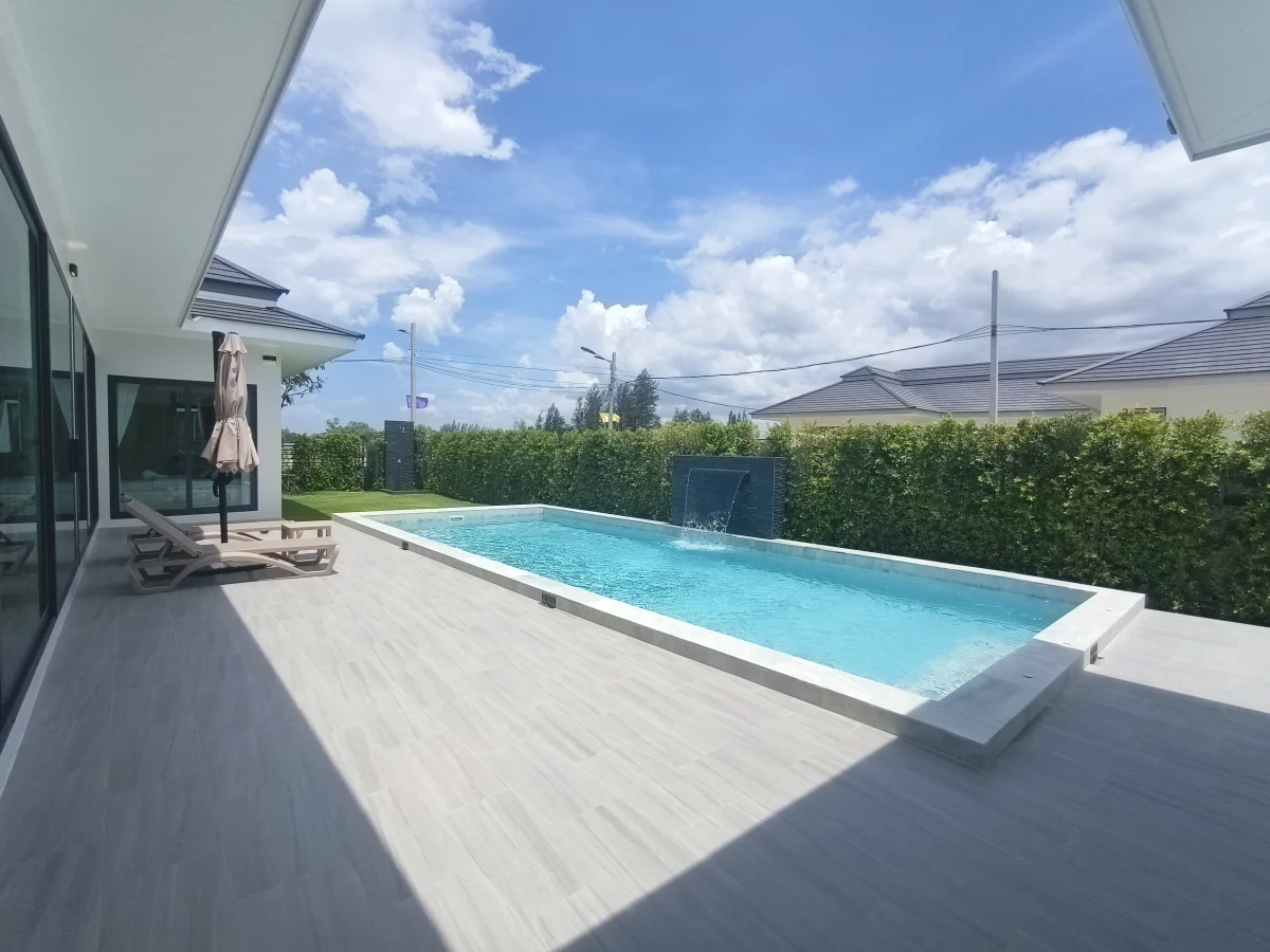 Villa for Sale in หมู่บ้าน Lux Villa Tambon Wang Pong, หัวหิน Chang Wat Prachuap Khiri Khan 77120, Thailand USD 473,000