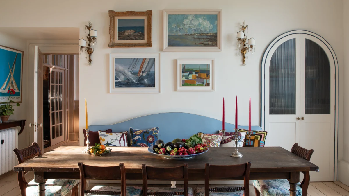 4 Paint Colors That Keep Brown Furniture From Looking Dated, According to Designers